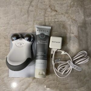 NuFace Silver and White Facial Toning Kit